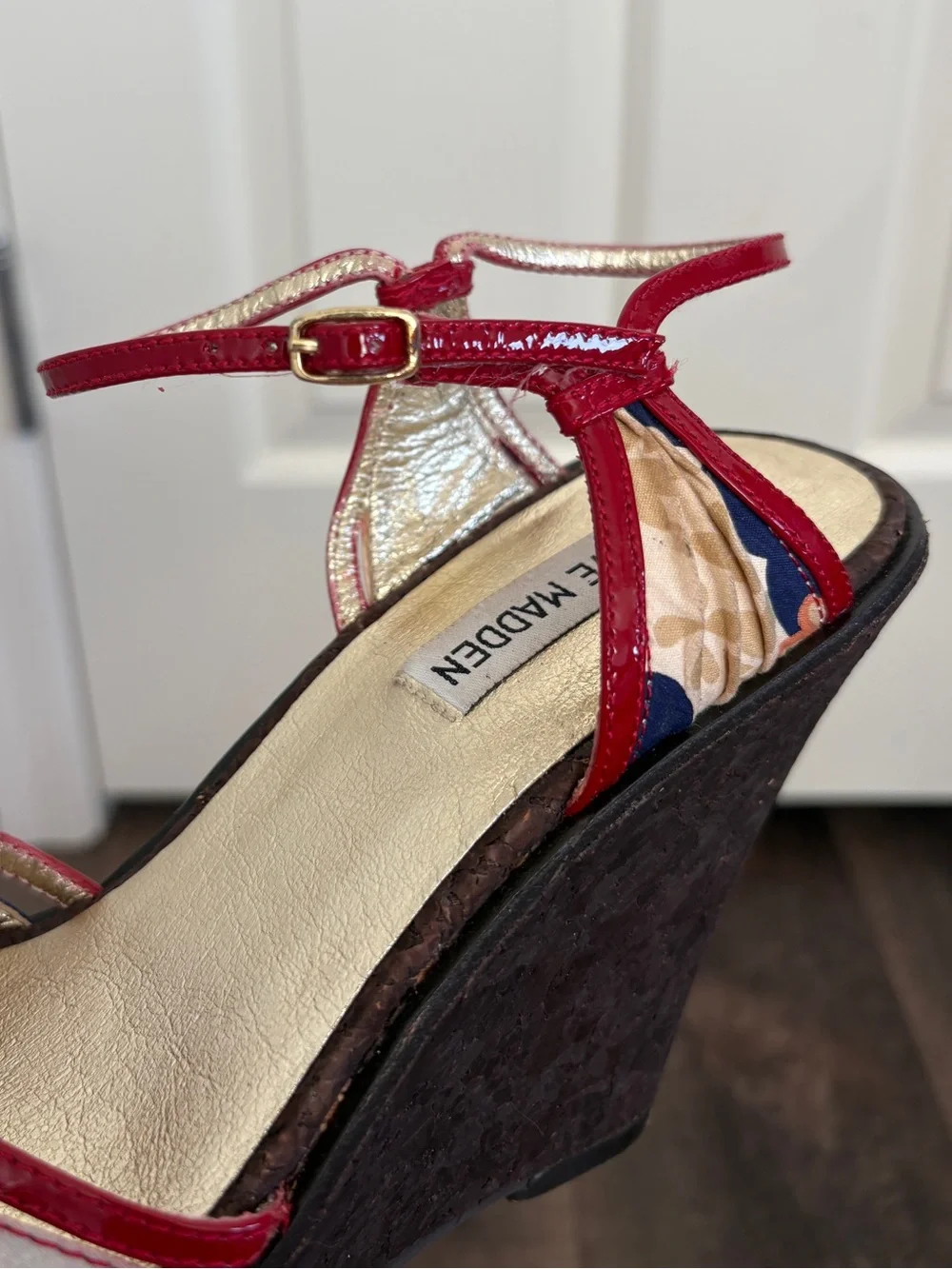 Steve Madden Lynbrook Red Floral Cork Wedge Sandals